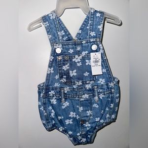 2/$10 NWT Old Navy daisy romper overalls